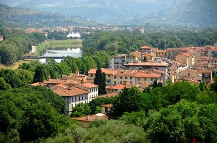 Atina Plaka'sından İzmir Kemeraltı'sına  Atina Plaka'sından İzmir Kemeraltı'sına