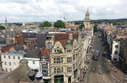 Oxford: Merak Edilen Bir Üniversite Şehrinde Dil Okulu Deneyimi  Oxford: Merak Edilen Bir Üniversite Şehrinde Dil Okulu Deneyimi