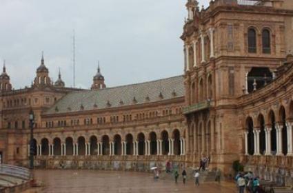Sevilla: İspanyol Meydanı ve La Giralda