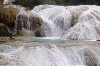 Aqua Azul Şelaleleri Aqua Azul Şelaleleri