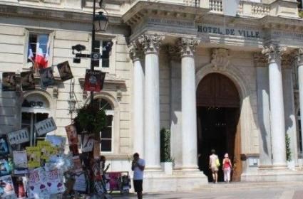 Avignon : Açık Hava Kültür Sarayı 