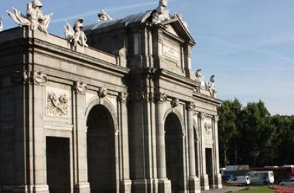 Ayakları Yere Basan Şehir Madrıd