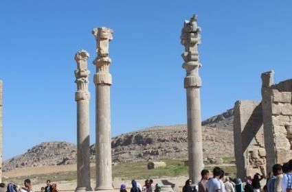 Persepolis Antik Kenti ve Kaya Mezarları 