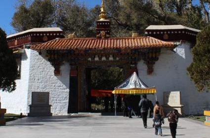 Yazlık Saray Norbu Lingka, Lhasa  Yazlık Saray Norbu Lingka, Lhasa
