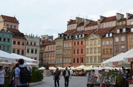 Küllerinden Doğan Şehir, Varşova 