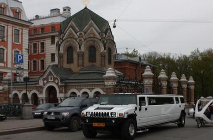 Beyaz Geceler ve St. Petersburg 