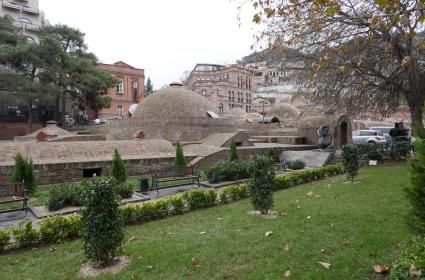 Güler Yüzlü İnsanlar, Pozitif Atmosfer: Tiflis