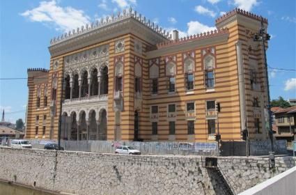 Bir Kafe Camından Münih 