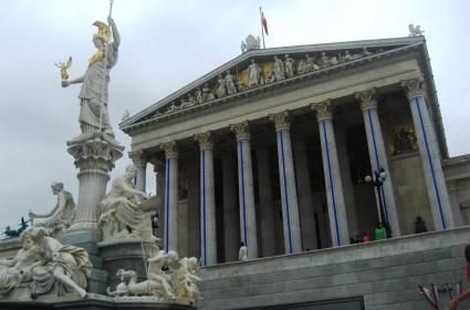 Beethoven Senfonileri Eşliğinde: Viyana  Beethoven Senfonileri Eşliğinde: Viyana