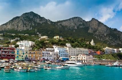Dünyanın En Sosyetik ve Pahalı Adalarından Biri: Capri Adası  Dünyanın En Sosyetik ve Pahalı Adalarından Biri: Capri Adası