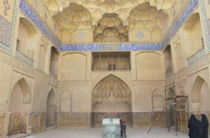 Petra: Binbir Renkli Gül Şehri (1)  Petra: Binbir Renkli Gül Şehri (1)