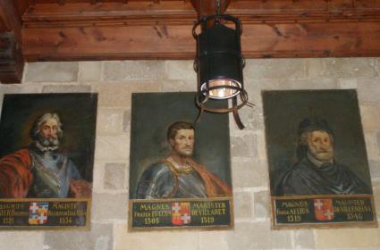 Tanrıların Tanrısı Zeus Altarı ve Adatepe Köyü  Tanrıların Tanrısı Zeus Altarı ve Adatepe Köyü