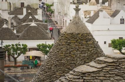 İtalya'nın Topuğundayız: Alberobello Ve Locorotondo  İtalya'nın Topuğundayız: Alberobello Ve Locorotondo