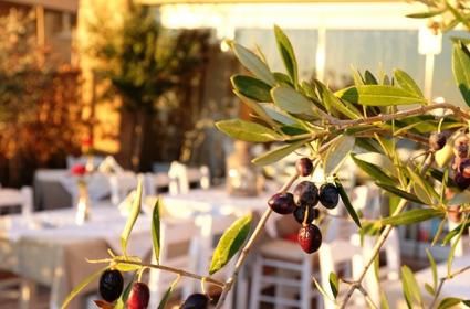 Komşuda Eğlencenin En Yakın Adresi: Dedeağaç  Komşuda Eğlencenin En Yakın Adresi: Dedeağaç