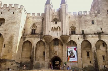 Rhone Güzeli: Avignon 