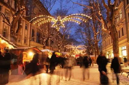 Ren Nehri'nde Noel Pazarları Gezisi – Bonn (11. Bölüm) Ren Nehri'nde Noel Pazarları Gezisi – Bonn (11. Bölüm)