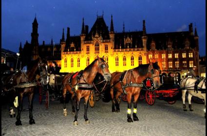 Modern Zamanlarda Bir Orta Çağ Şehri: Brugge  Modern Zamanlarda Bir Orta Çağ Şehri: Brugge