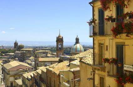 Caltagirone'nin Çinili Merdivenleri  Caltagirone'nin Çinili Merdivenleri