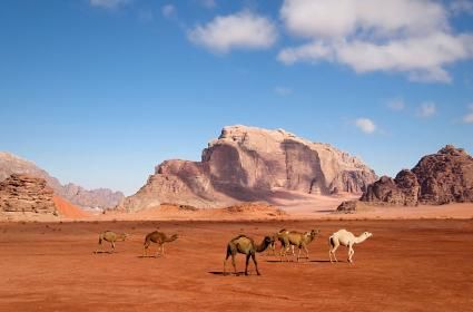 Dünyanın En Hayranlık Verici Yeri: Wadi Rum  Dünyanın En Hayranlık Verici Yeri: Wadi Rum