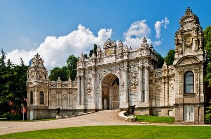 Bir Devrin Mimari Anlayışını Sergileyen Eser: Dolmabahçe Sarayı 