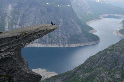 Trolltunga Trekking Rotası Rehberi  Trolltunga Trekking Rotası Rehberi
