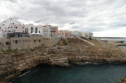 Çizmenin Topuğunda: Puglia Gezisi  Çizmenin Topuğunda: Puglia Gezisi