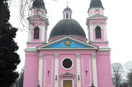 Türk Çeşmesi, Kuyusu, Köprüsü ve Caddesiyle Çernivtsi  Türk Çeşmesi, Kuyusu, Köprüsü ve Caddesiyle Çernivtsi