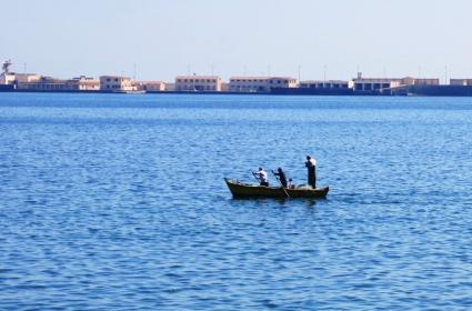 Akdeniz'in Diğer Kıyısından, İskenderiye'den Sesleniyorum  Akdeniz'in Diğer Kıyısından, İskenderiye'den Sesleniyorum