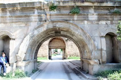 İznik'i Adım Adım Geziyoruz  İznik'i Adım Adım Geziyoruz