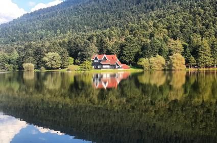 Aladağlar'ın Eteğinde Bir Masal Diyarı: Gölcük Tabiat Parkı (Bolu)  Aladağlar'ın Eteğinde Bir Masal Diyarı: Gölcük Tabiat Parkı (Bolu)