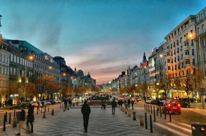 Altın Şehir Prag'da Güzel Günler  Altın Şehir Prag'da Güzel Günler