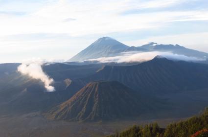 Bromo Ve Ijen Yanardağları: Endonezya  Bromo Ve Ijen Yanardağları: Endonezya
