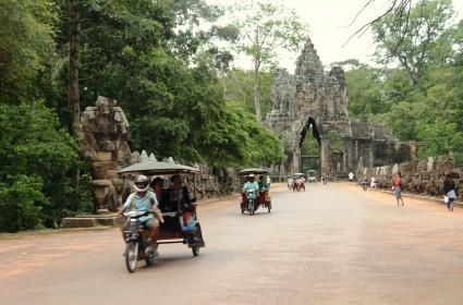 Angkor Antik Şehri ve Siem Reap  Angkor Antik Şehri ve Siem Reap