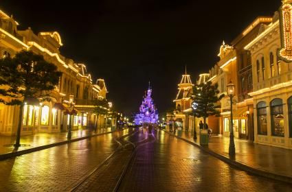 Masal Ülkesi Paris - Disneyland  Masal Ülkesi Paris - Disneyland