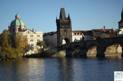 Orta Avrupa'da Bir Orta Çağ Kenti: Prag  Orta Avrupa'da Bir Orta Çağ Kenti: Prag