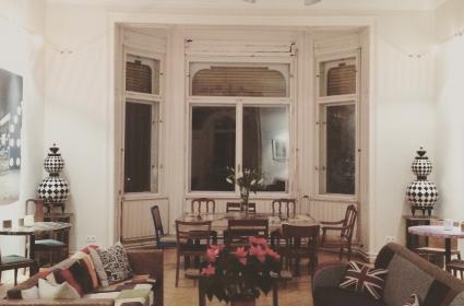 Sanat Galerisinde Konaklamak: Budapeşte 