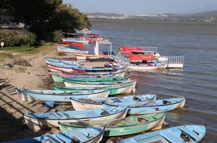 Uluabat Gölü'nün İncisi Gölyazı  Uluabat Gölü'nün İncisi Gölyazı