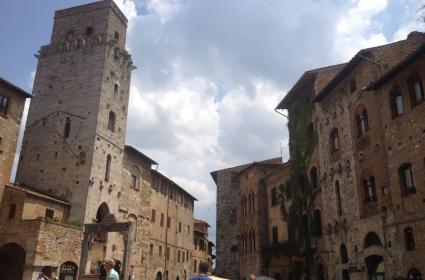 Orta Çağ'ın Manhattan'ı: San Gimignano  Orta Çağ'ın Manhattan'ı: San Gimignano