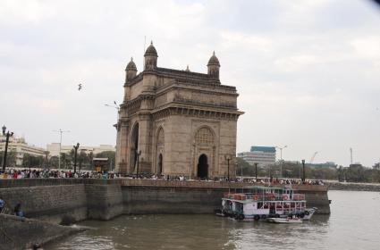 Mumbai'de Beş Gün  Mumbai'de Beş Gün