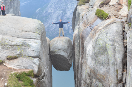 Norveç&#039;te 3 Kayalar – Kjeragbolten (1) 