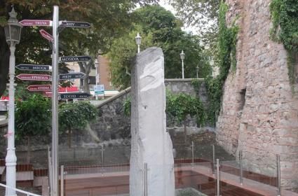 Kilometreler Sıfırlansın, Milion Taşı'na Geldik  Kilometreler Sıfırlansın, Milion Taşı'na Geldik