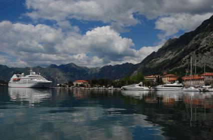 Balkan Kızının Gözünden Yansımalar: Üsküp, Tiran, Mostar... 