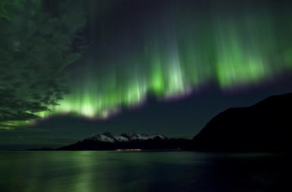 Kuzey Işıkları'nın Büyülü Ülkesi: Norveç  Kuzey Işıkları'nın Büyülü Ülkesi: Norveç