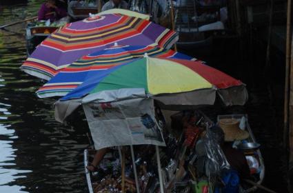 Uzakdoğu'da İlk Etap: Bangkok, Tayland  Uzakdoğu'da İlk Etap: Bangkok, Tayland