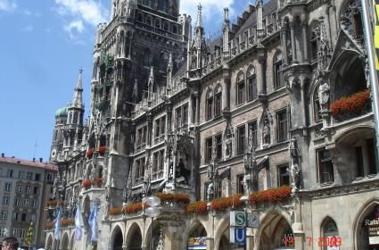 Sakin, Düzenli ve Temiz Münih'te Gezilecek Yerler  Sakin, Düzenli ve Temiz Münih'te Gezilecek Yerler