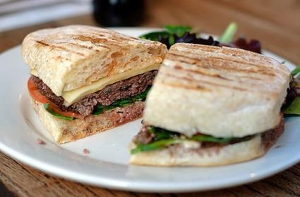 New York'ta Mükemmel Burgerin Peşinde  New York'ta Mükemmel Burgerin Peşinde