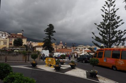 Kanarya Adaları'nın En Büyüğü: Santa Cruz de Tenerife Kanarya Adaları'nın En Büyüğü: Santa Cruz de Tenerife