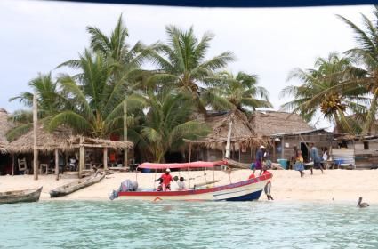 Bay Islands - Cayos Cochinos ve Mercan Kayalıkları Bay Islands - Cayos Cochinos ve Mercan Kayalıkları