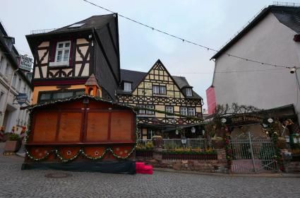 Ren Nehri'nde Noel Pazarları Gezisi – Rüdesheim (8. Bölüm) Ren Nehri'nde Noel Pazarları Gezisi – Rüdesheim (8. Bölüm)