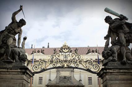 Kafkaest Bir Bakış Açısıyla Prag  Kafkaest Bir Bakış Açısıyla Prag